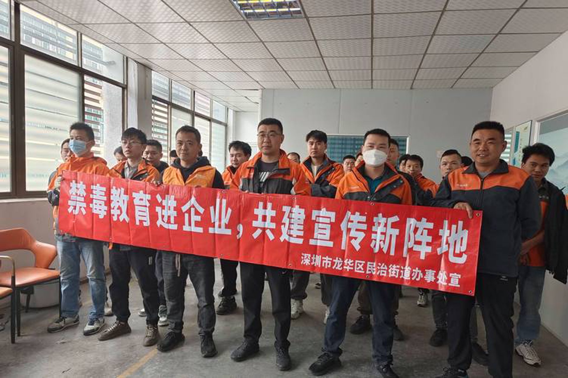 摆渡思为广告
